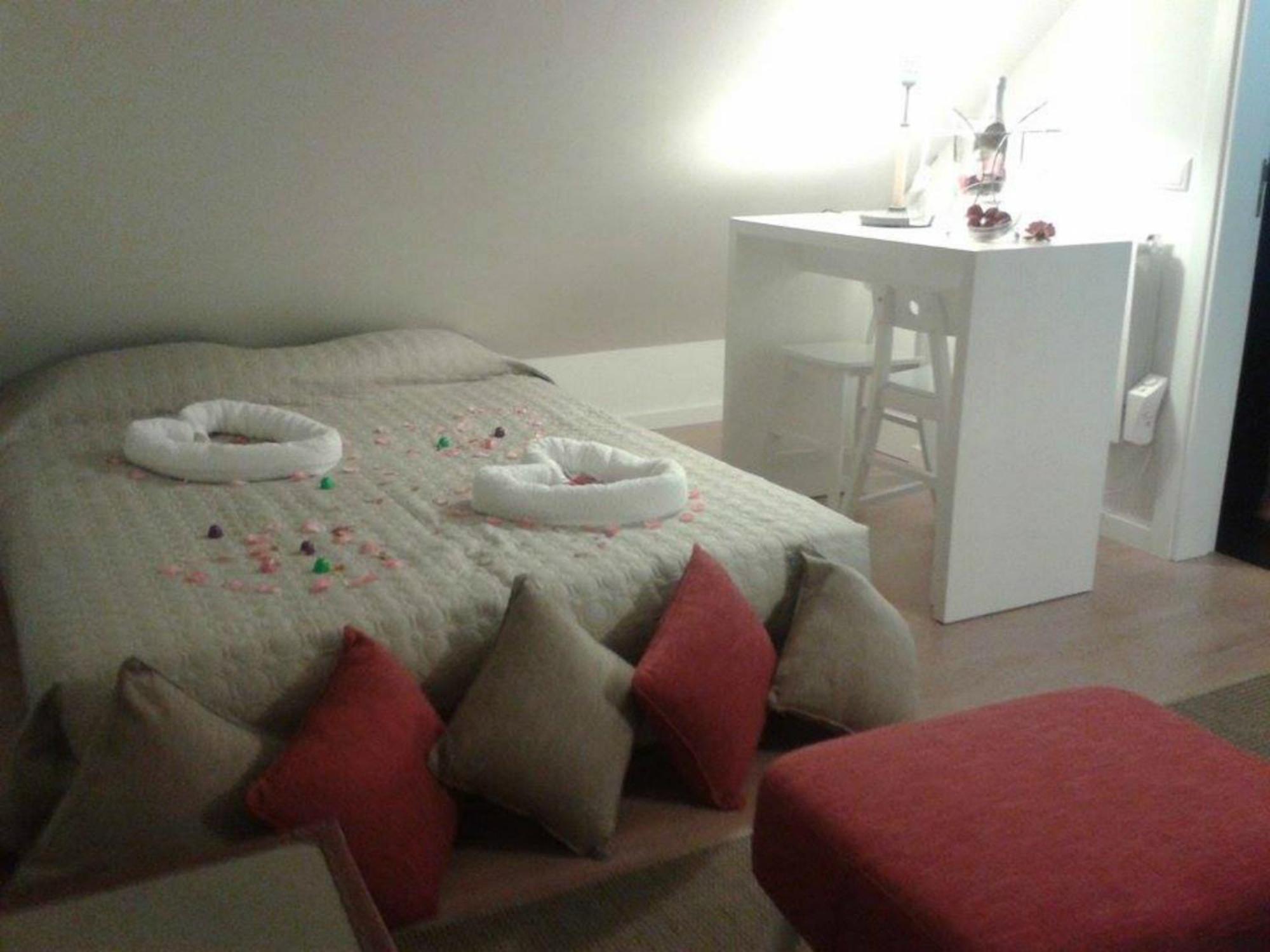 Brown House Villa Geres Kamer foto