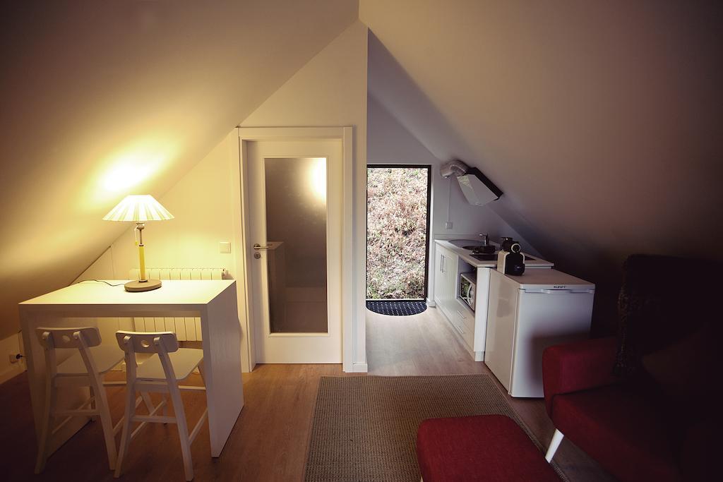 Brown House Villa Geres Kamer foto