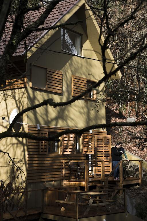 Brown House Villa Geres Buitenkant foto