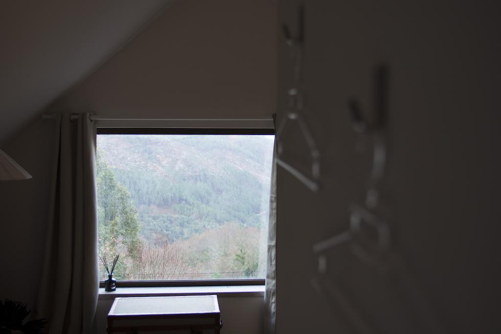 Brown House Villa Geres Buitenkant foto
