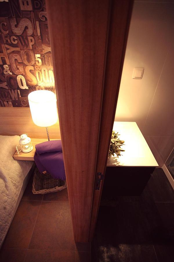 Brown House Villa Geres Kamer foto